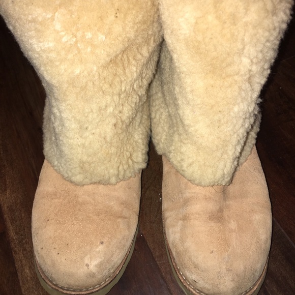 Ugg Australia Fur Boots *SOLD* - Picture 4 of 5